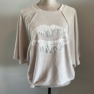 Derek Heart | Lip Print Kimono | Gray Sweatshirt | Size S
